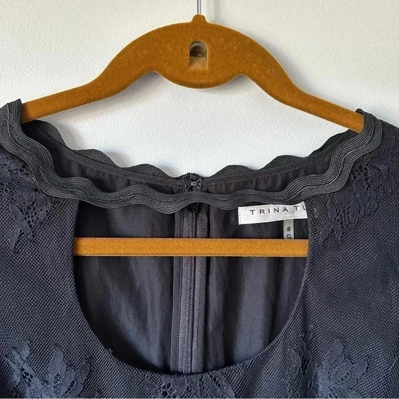 Trina Turk | TIPSY LACE DRESS - Picture 12 of 12